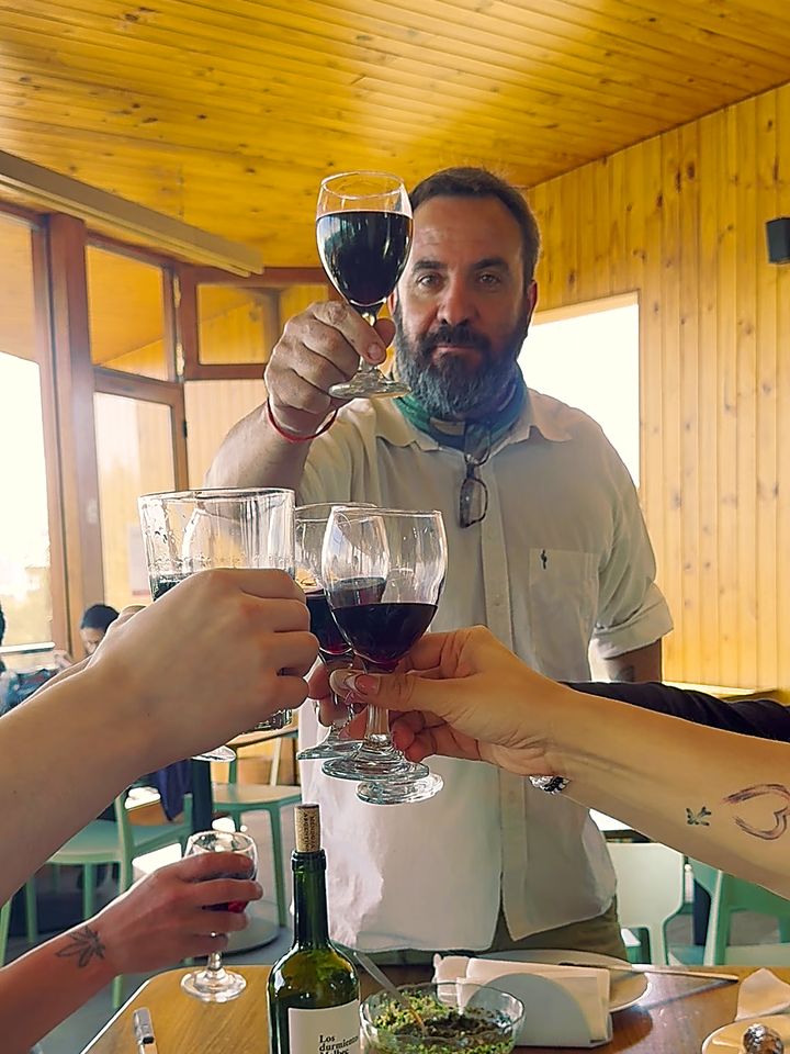 Matías “Chacho” Chaumeil, parrillero y dueño de Medio Perro, anfitrión del Asado Workshop.